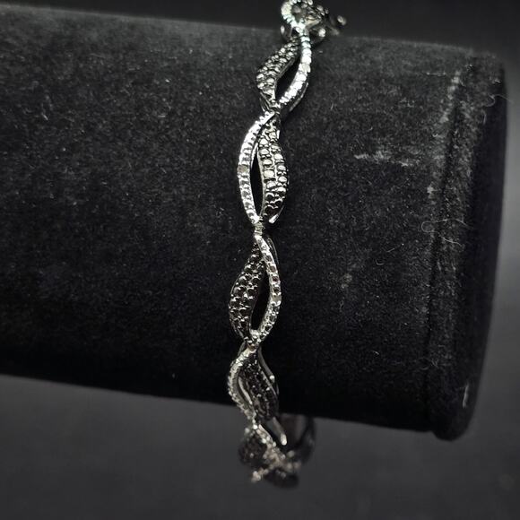 CU Black Silver Tone Diamond Chip Accent Bracelet Necklace Jewelry Set - Picture 5 of 11